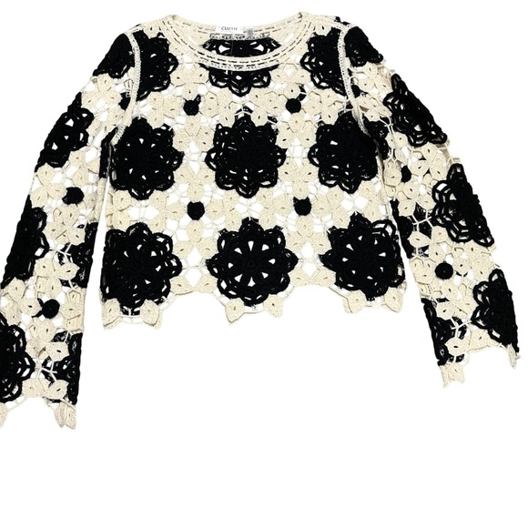 Boho‎ Crochet Top Overlay Sweater Cream Black Pullover Croped Womens Small Layer - Picture 3 of 11